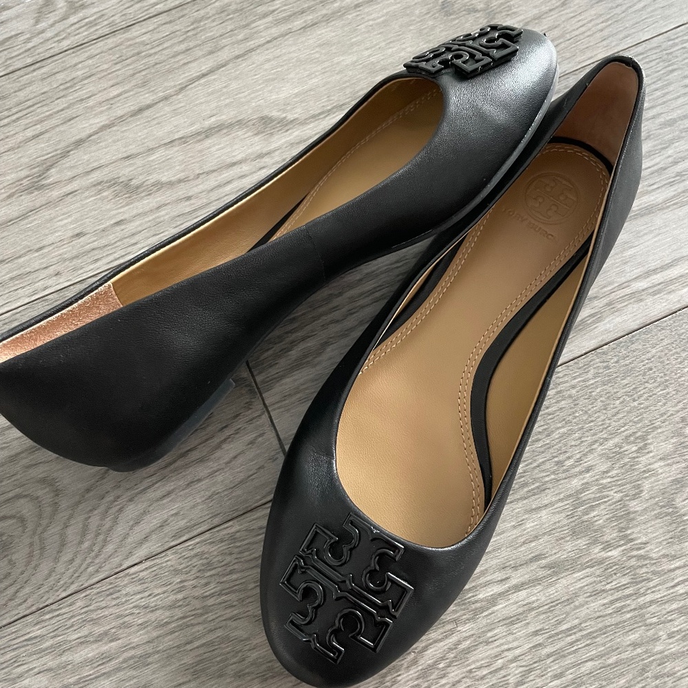 Tory Burch Black Leather Flats